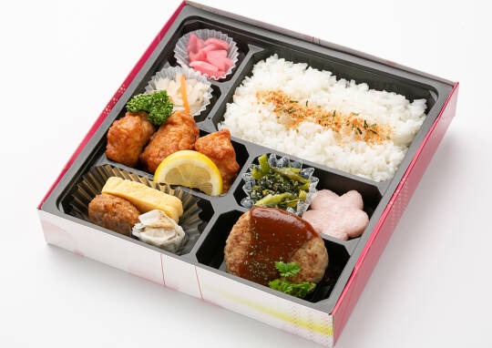 [ 601 ] 得々：デミグラスハンバーグ&鶏もも唐揚げ