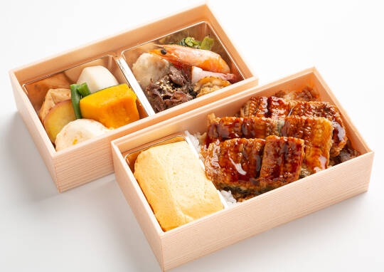 [## 909 ] 京のだし巻きとうな重の京都おばんざい弁当